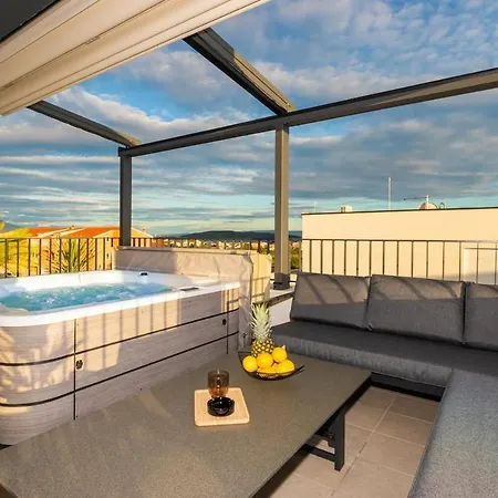 Penthouse Petar