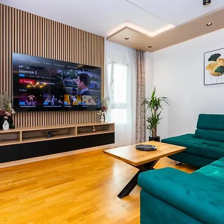 Penthouse Petar * Kaštel Stari
