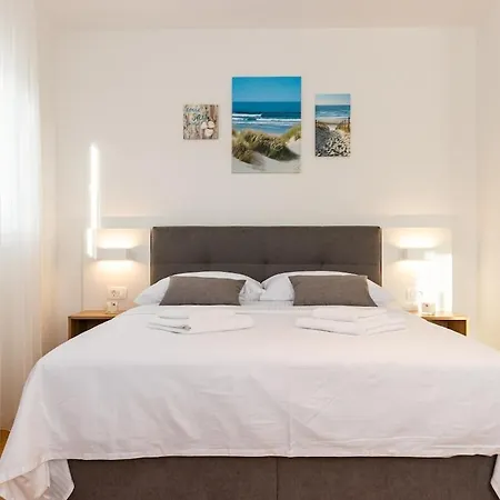 Penthouse Petar Apartamento Kaštel Stari