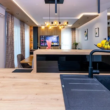 Penthouse Petar Apartment Kaštel Stari
