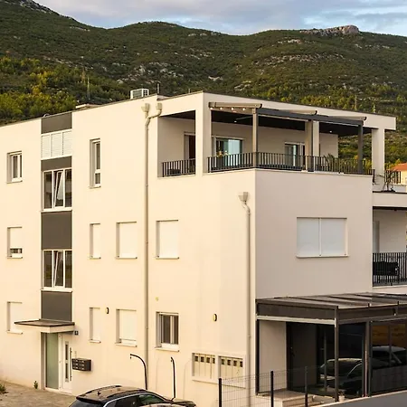 Penthouse Petar