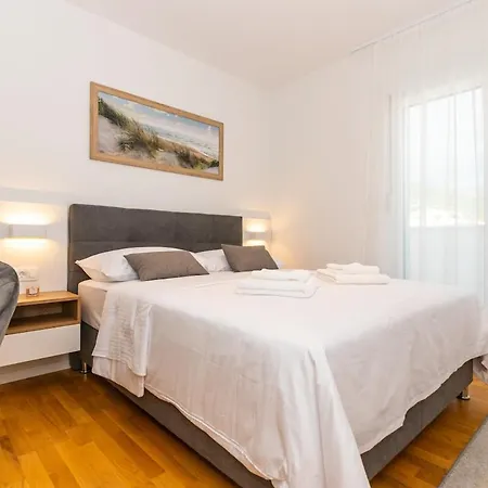 Penthouse Petar *