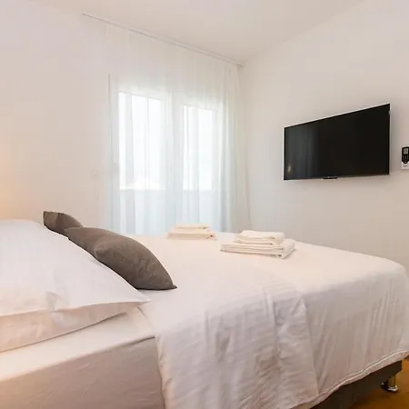 Penthouse Petar * Kaštel Stari